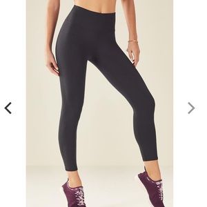 7/8 High waisted power hold legging